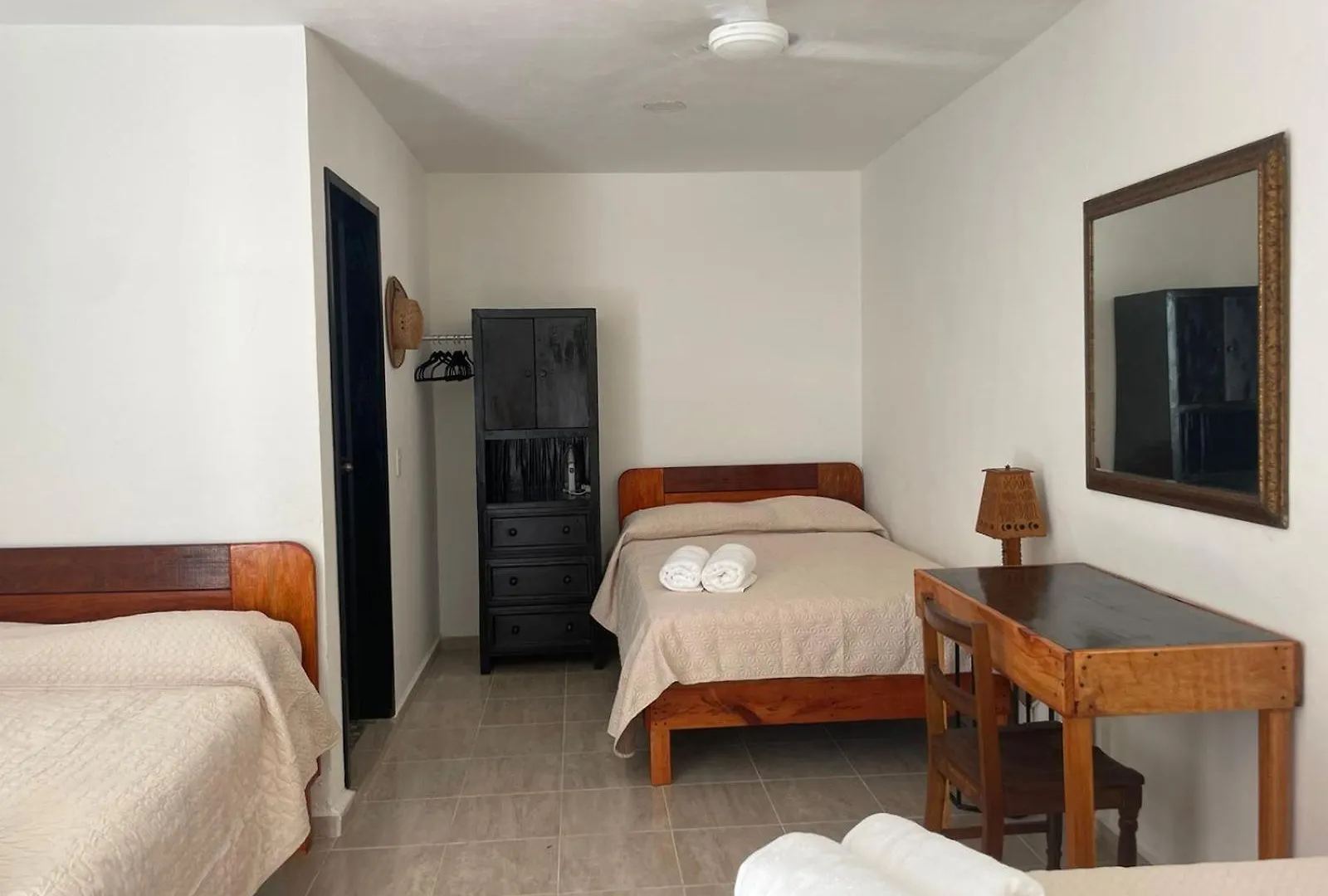 Amplia Casa Colonial En Cancun