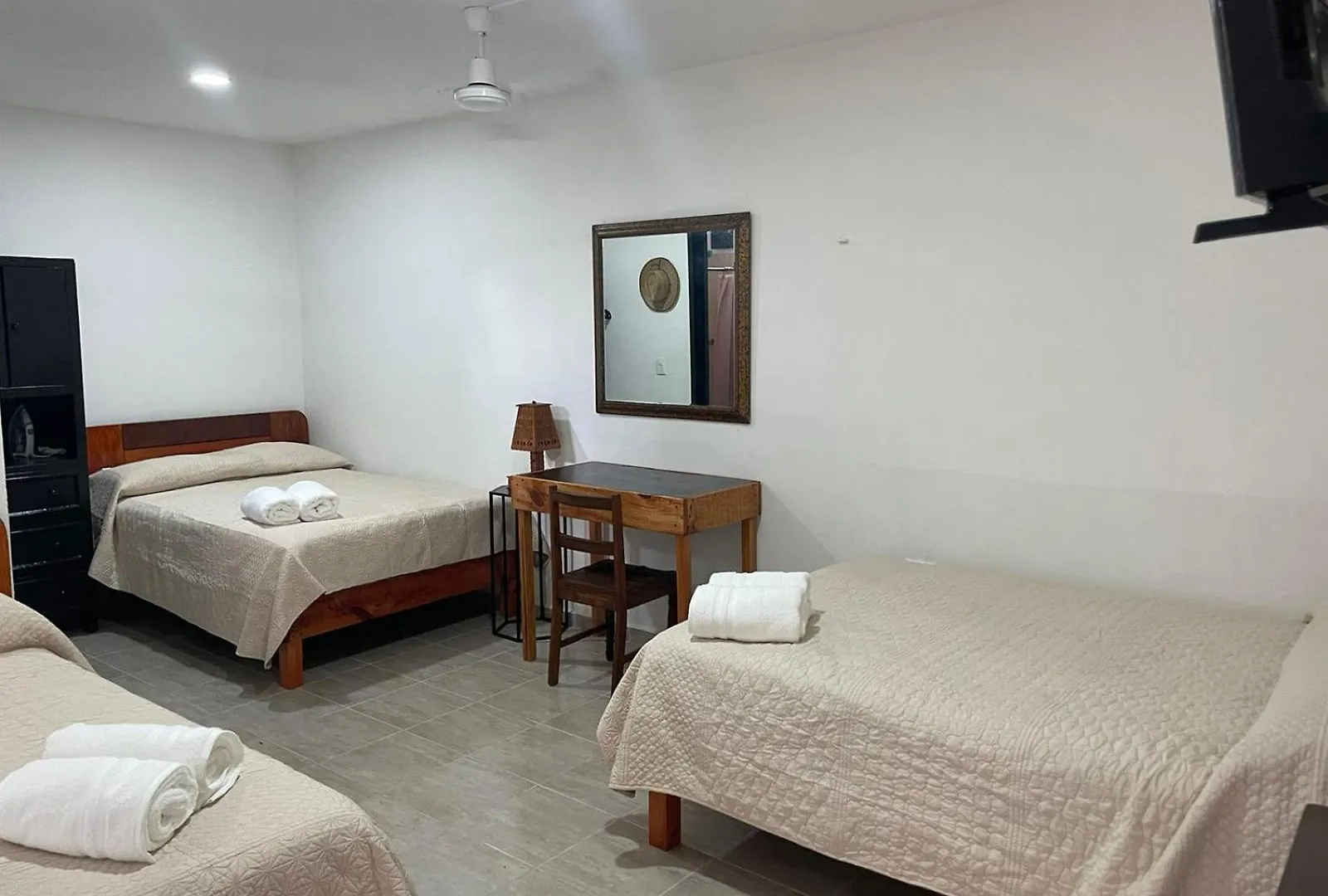 Amplia Casa Colonial En Cancún 0*,